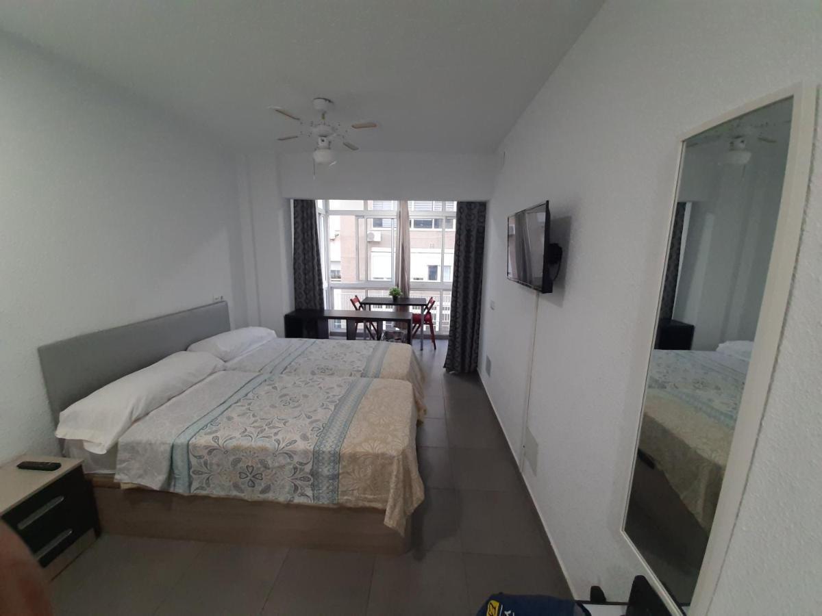 Apartamento Malaga Port Экстерьер фото