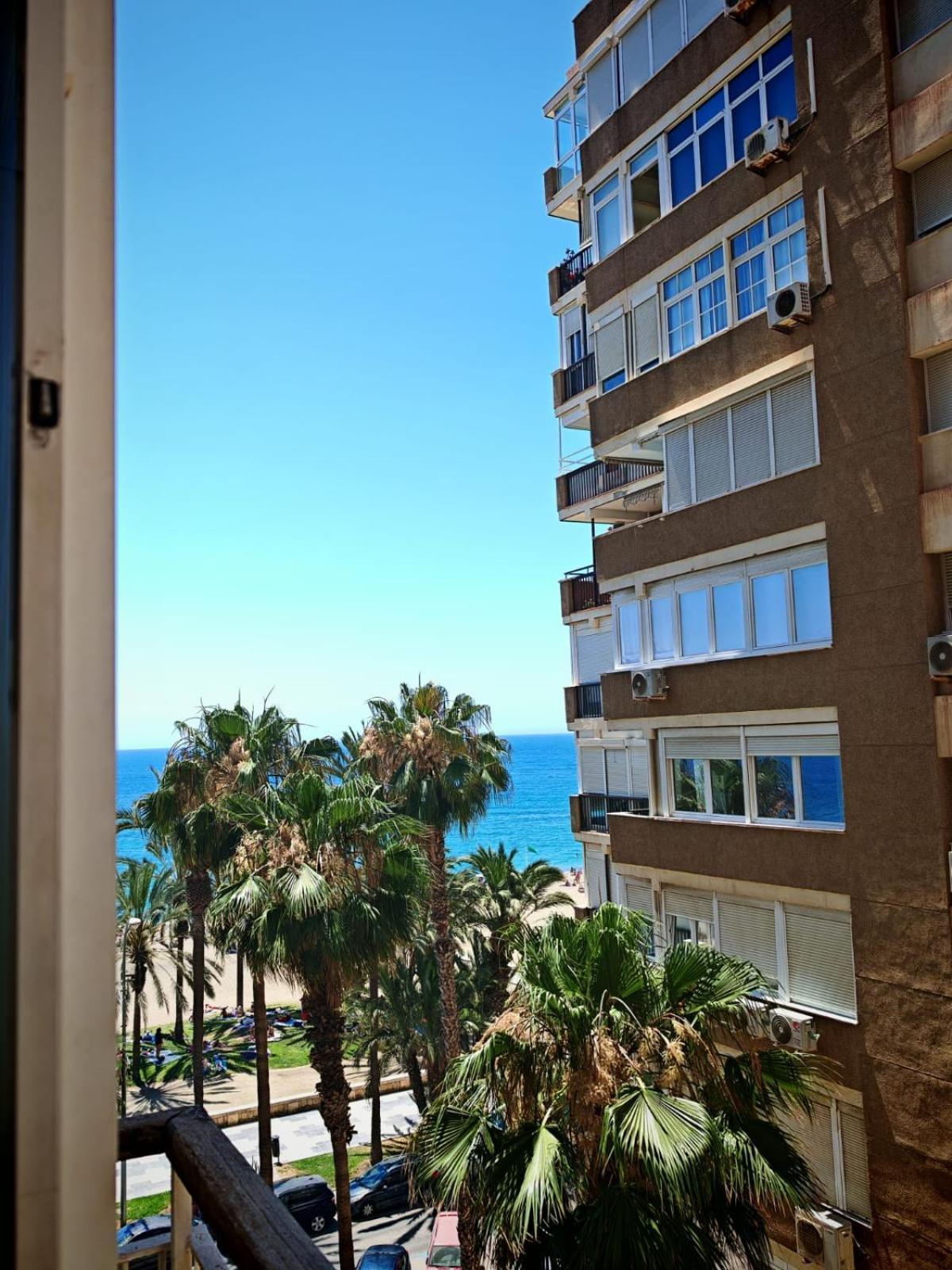 Апартаменты Apartamento Malaga Port Экстерьер фото